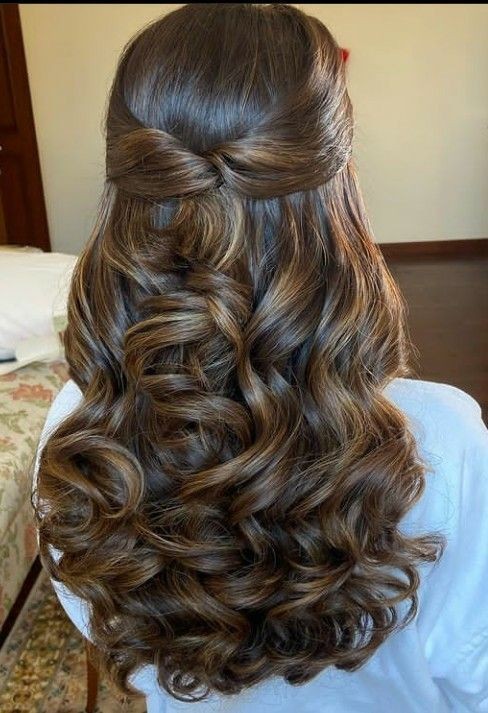 Loose Boho Half Up Hairstyle